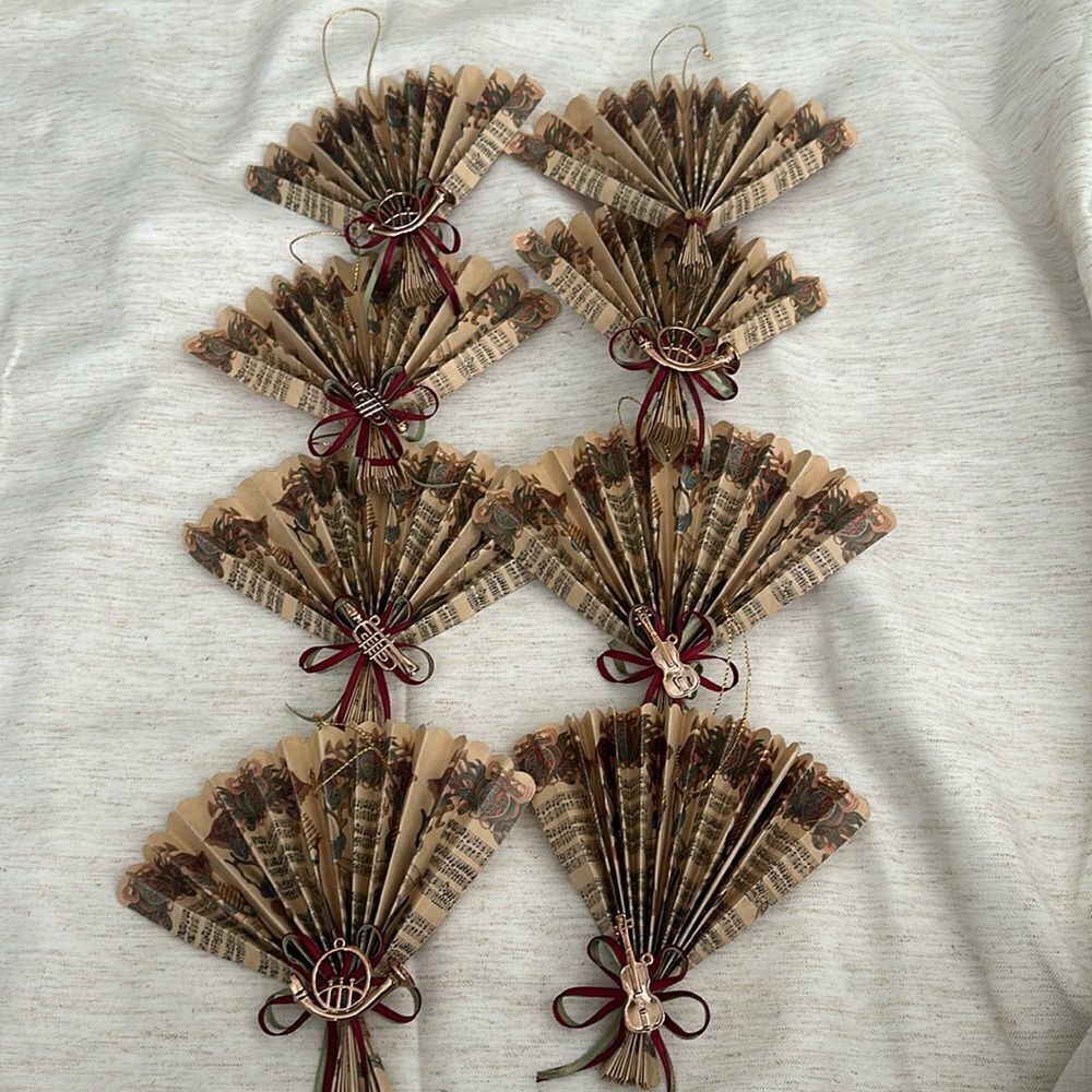 Vintage MCM Music Note Fan Christmas Tree Ornament (8)